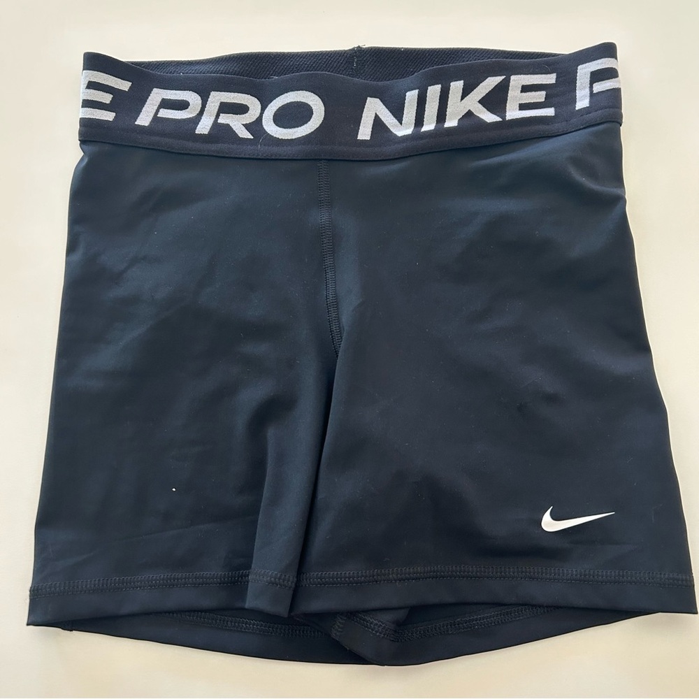 NWOT black nike pro shorts 5” inseam